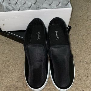 NIB Women’s Qupid Satin Black Shoes 7.5